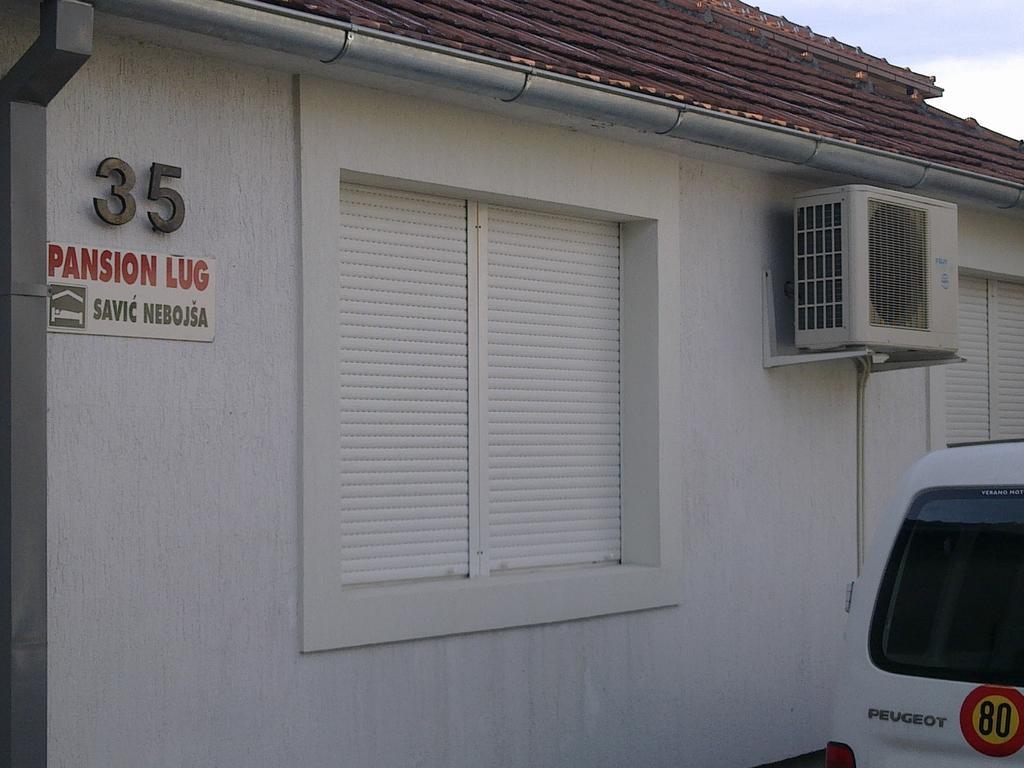 Pansion Lug Hotel Belgrád Szoba fotó